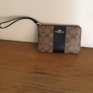 Coachwristlet;IM/Khaki/BlackSIGPVC CRNZIP;6.25x4x5